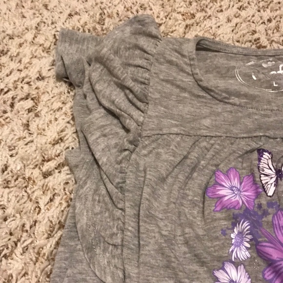 EUC girl size L ruffle sleeveless top from Poof - Picture 3 of 3